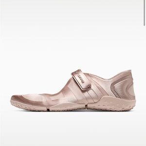 NikeSKIMS Air Rift Satin Sold Out